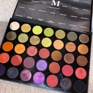 Morphe 35m Boss Mood